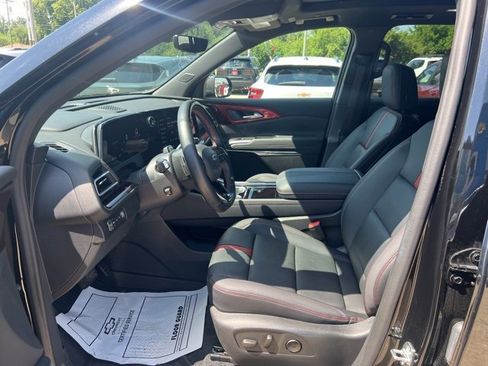 Certified 2024 Chevrolet Traverse RS w/ LPO, Floor Liner Package image 12