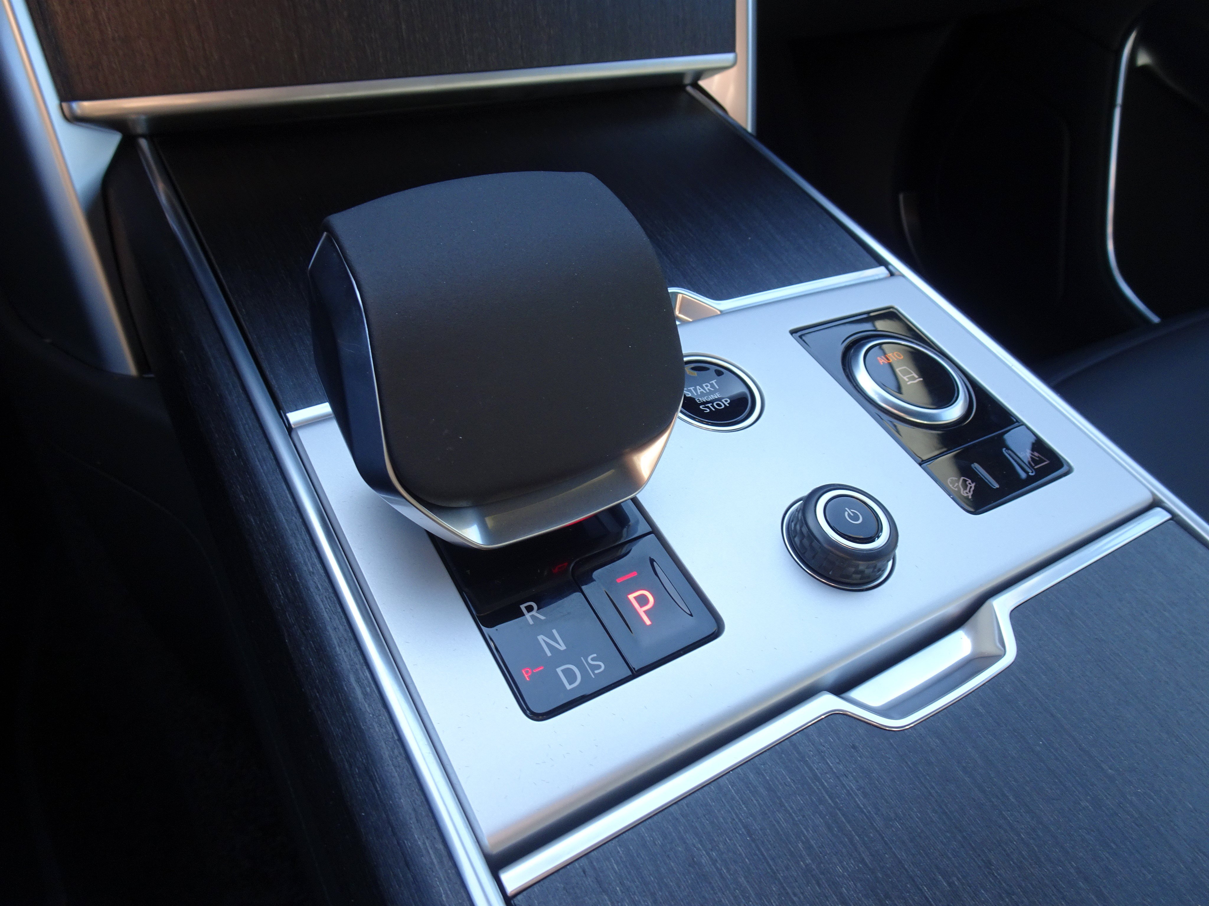 New 2027 Land Rover Range Rover SE AWD/4WD image 24