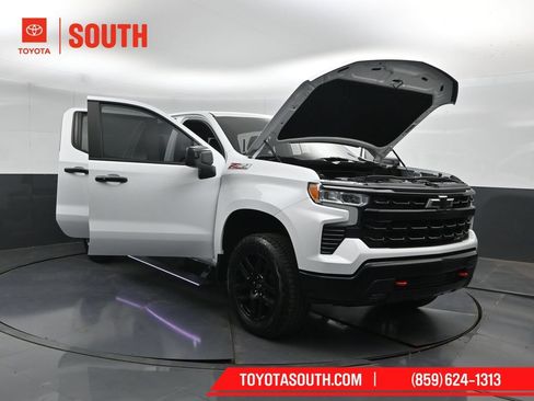 Used 2025 Chevrolet Silverado 1500 LT Trail Boss w/ Convenience Package II AWD/4WD image 56