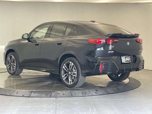 Used 2026 BMW X2 xDrive28i w/ Technology Package AWD/4WD image 4