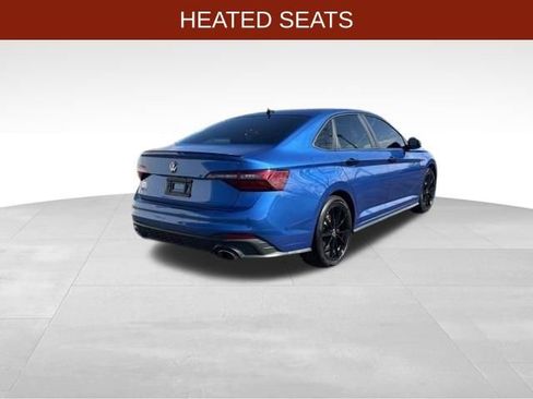 Used 2024 Volkswagen Jetta GLI 40th Anniversary Edition FWD image 7