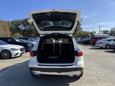 Certified 2025 Mercedes-Benz GLB 250 image 23