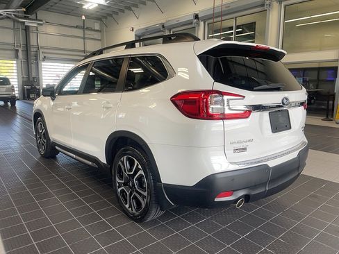 Used 2023 Subaru Ascent Limited w/ Technology Package AWD/4WD image 19