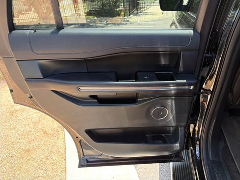 Used 2020 Ford Expedition XLT w/ Equipment Group 202A RWD image 35