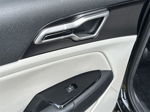 Certified 2023 Kia Sportage EX image 11