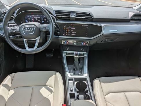 Used 2023 Audi Q3 2.0T Premium w/ Convenience Package AWD/4WD image 16
