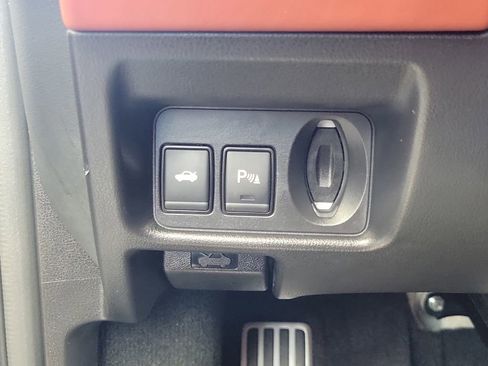 Used 2024 Nissan GT-R Premium w/ Premium Interior Package image 26