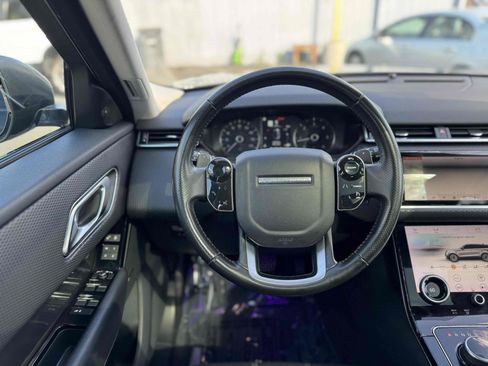 Used 2018 Land Rover Range Rover Velar S image 22
