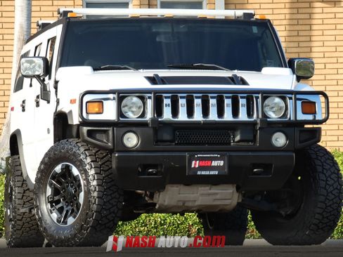 Used 2005 HUMMER H2 w/ Preferred Equipment Group AWD/4WD image 1