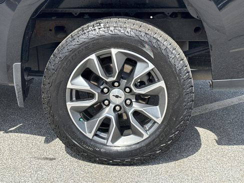 Used 2024 Chevrolet Silverado 1500 RST w/ Z71 Off-Road Package AWD/4WD image 5