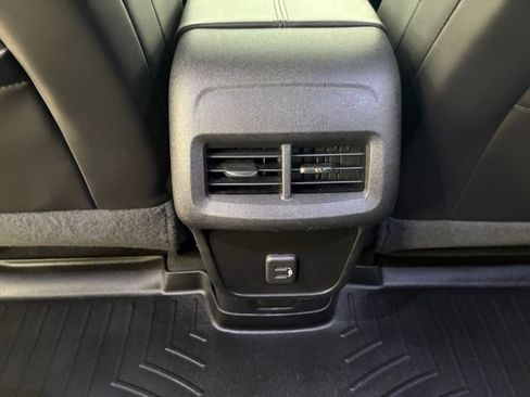 Certified 2019 Chevrolet Equinox Premier AWD/4WD image 19