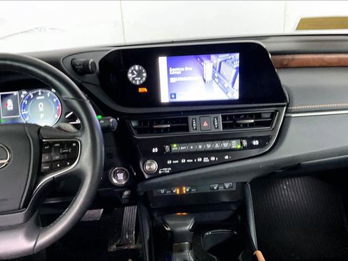 Used 2023 Lexus ES 350 w/ Premium Package image 6