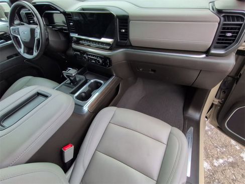 Certified 2022 Chevrolet Silverado 1500 LT Trail Boss w/ LT Trail Boss Premium Package image 29