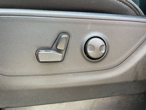 Used 2025 RAM 1500 Big Horn AWD/4WD image 48