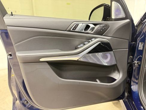 Used 2025 BMW ALPINA XB7 image 28