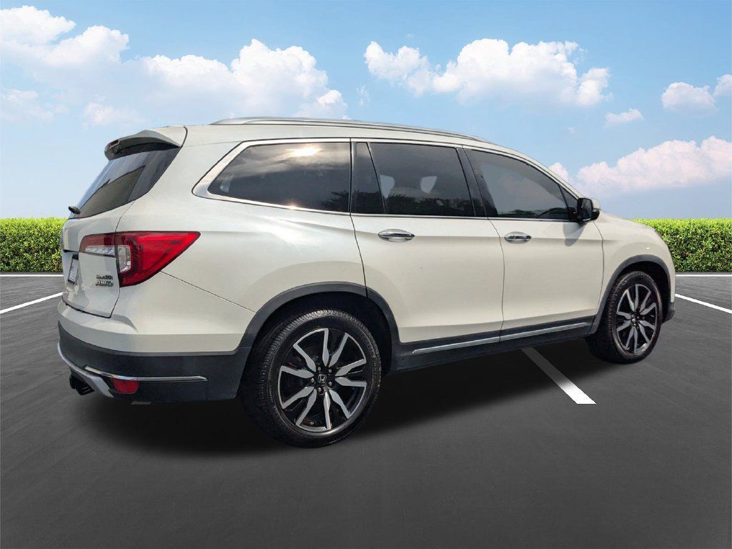 Used 2019 Honda Pilot Touring image 5