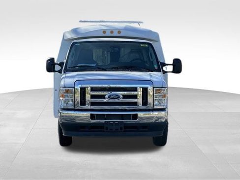 New 2024 Ford E-450 and Econoline 450 Super Duty w/ Power Windows & Locks Group RWD image 2