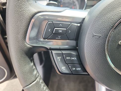 Used 2015 Ford Mustang Premium RWD image 20