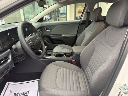 New 2025 Kia K4 EX image 30