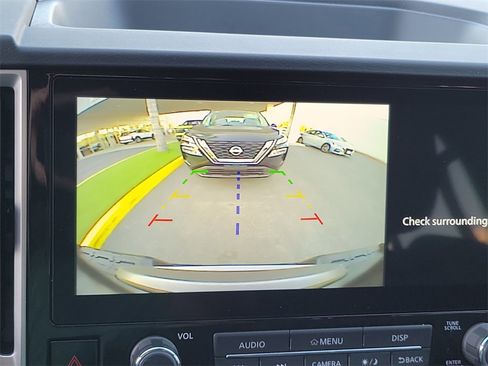 Used 2025 Nissan Frontier SV w/ SV Convenience Package image 11