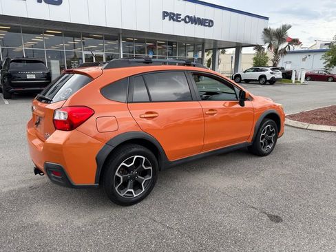 Used 2014 Subaru Crosstrek 2.0i Premium AWD/4WD image 3