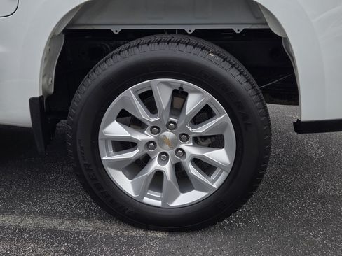 Used 2025 Chevrolet Silverado 1500 Custom RWD image 5