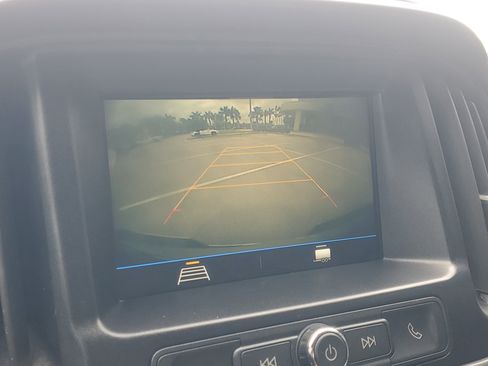 Used 2019 Chevrolet Colorado W/T w/ WT Convenience Package RWD image 28