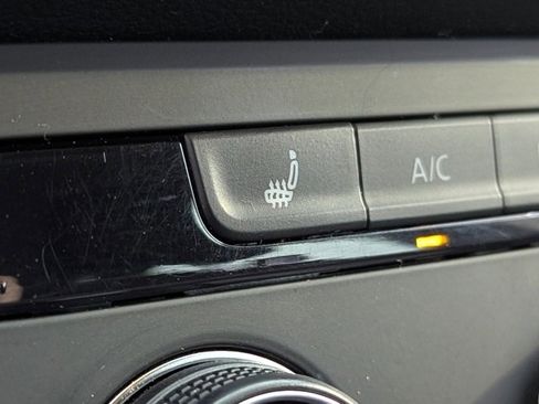 Used 2022 Volkswagen Taos S w/ IQ Drive S Package image 21