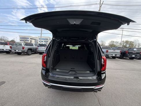 New 2026 GMC Yukon XL Denali w/ Denali Reserve Package AWD/4WD image 21