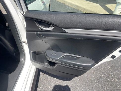 Used 2017 Honda Civic Touring image 15