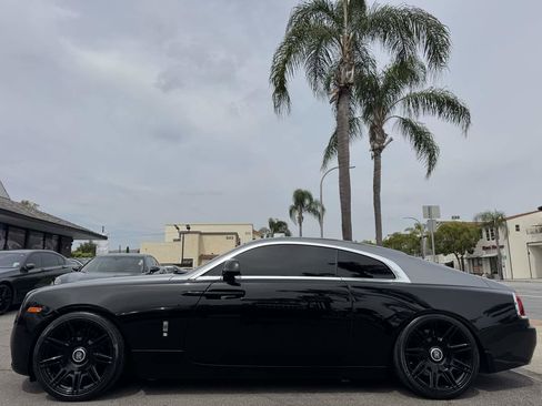 Used 2014 Rolls-Royce Wraith image 2