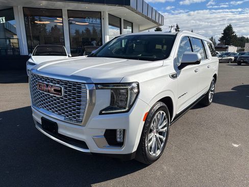 Used 2021 GMC Yukon XL Denali w/ Denali Ultimate Package image 1