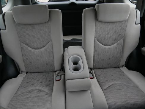 Used 2010 Toyota RAV4 4WD image 13
