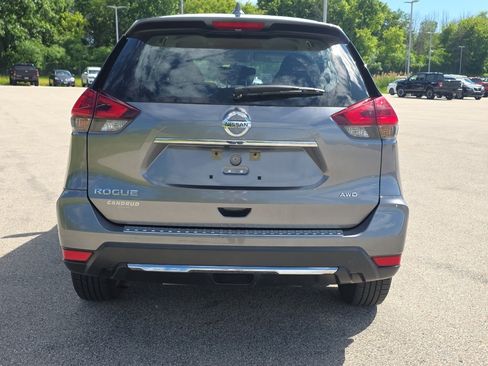Used 2018 Nissan Rogue S AWD/4WD image 5