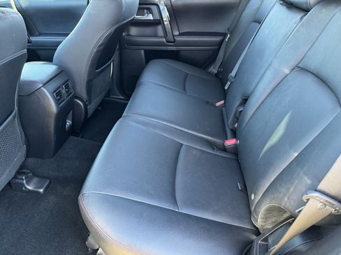 Used 2022 Toyota 4Runner TRD Off-Road Premium image 5