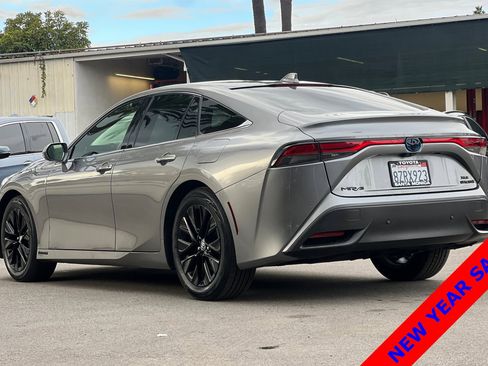 Used 2022 Toyota Mirai XLE image 6