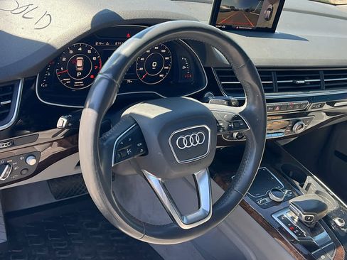 Used 2018 Audi Q7 3.0T Prestige AWD/4WD image 10