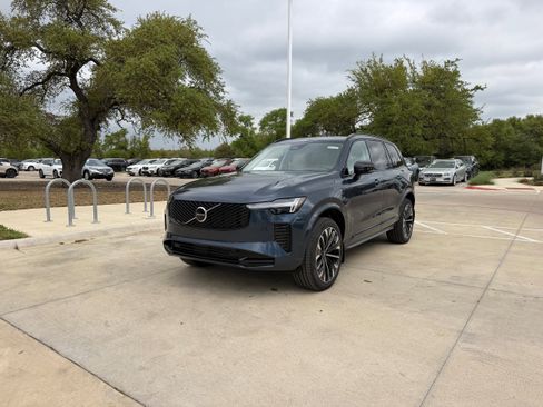 New 2026 Volvo XC90 T8 Ultra w/ Protection Package Premier image 2
