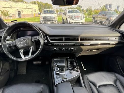 Used 2019 Audi Q7 3.0T Premium Plus w/ Premium Plus Package AWD/4WD image 17