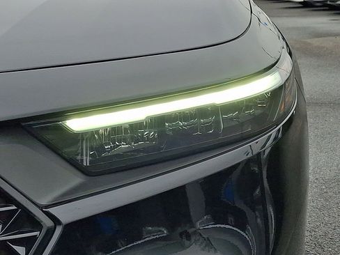 Used 2025 Honda Accord LX image 9
