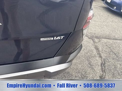 Used 2024 Hyundai Kona Limited AWD/4WD image 5