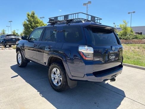 Used 2016 Toyota 4Runner SR5 AWD/4WD image 8