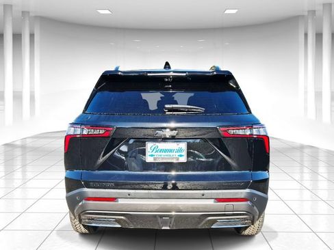 Used 2025 Chevrolet Equinox ACTIV w/ Safety and Technology Package image 4