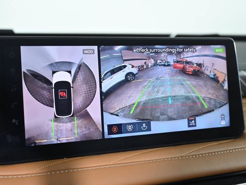 Used 2026 INFINITI QX60 Autograph w/ Dark Cargo Package image 17