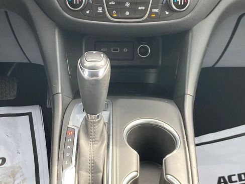 Certified 2019 Chevrolet Equinox LT AWD/4WD image 18