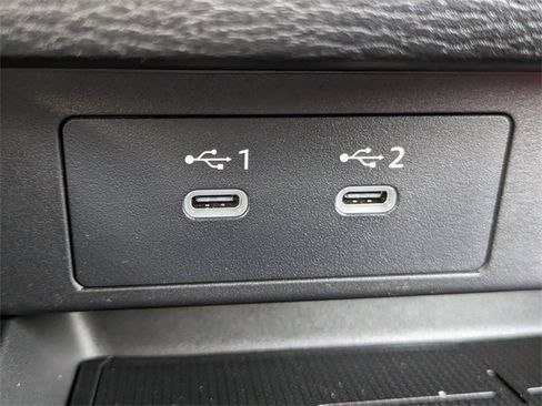 New 2025 Mitsubishi Outlander SE image 25