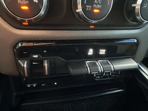 Used 2019 RAM 1500 Big Horn AWD/4WD image 21