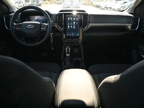 Used 2024 Ford Ranger XLT image 3