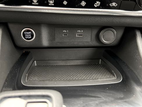 Used 2023 Nissan Rogue SV AWD/4WD image 15