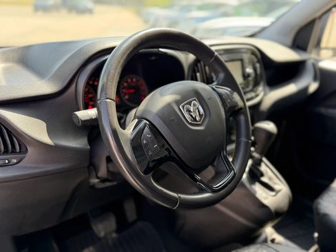 Used 2019 RAM ProMaster City Tradesman SLT image 12